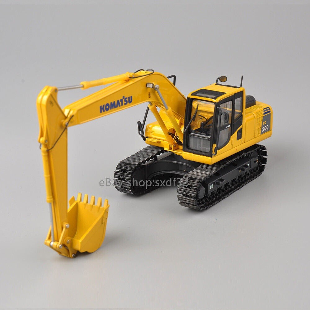 Komatsu PC200 Excavator Vehicle Model Alloy Diecast Construction Toy 1/50 Gift