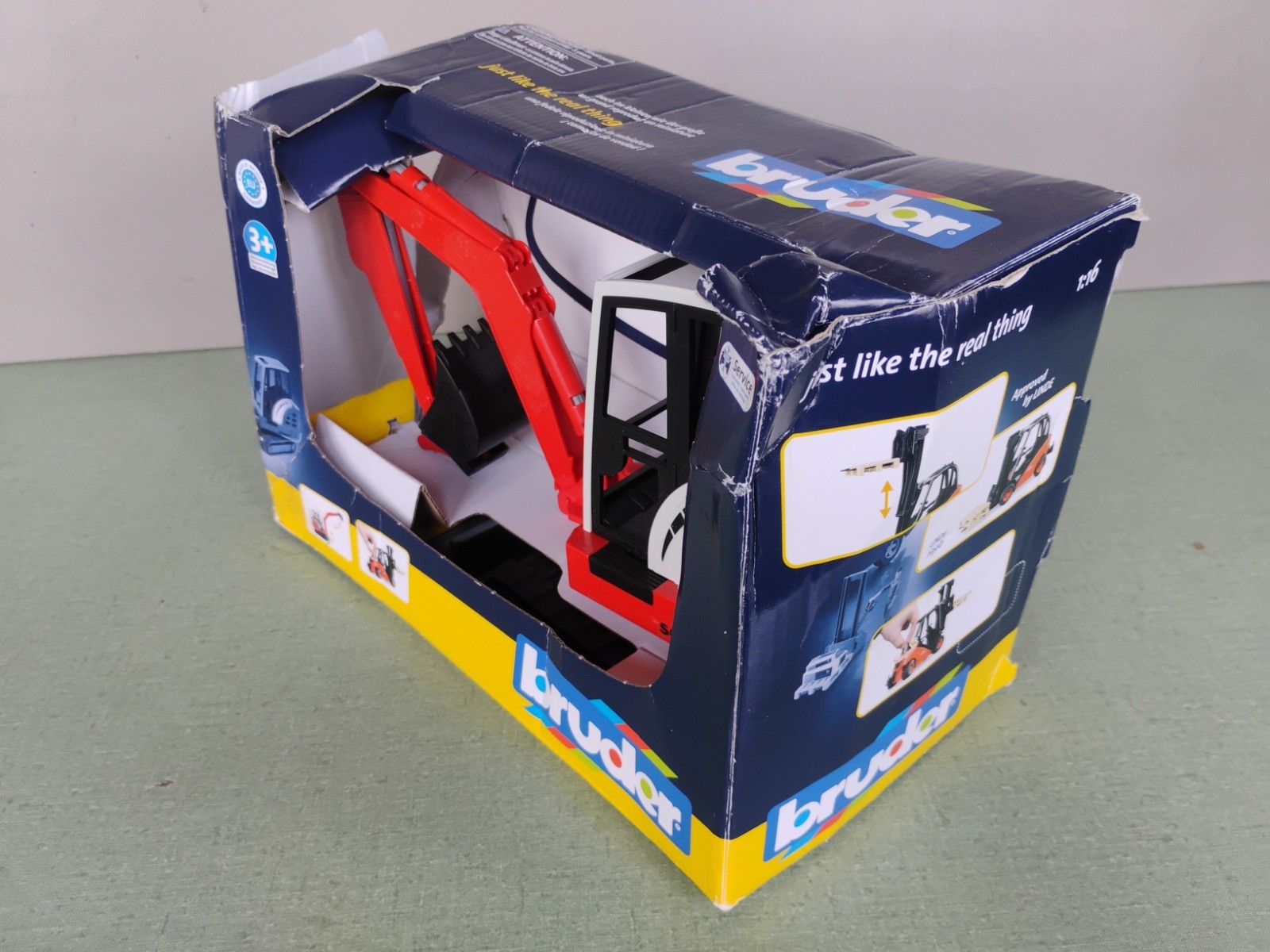 BRUDER #02432 Schaeff HR16 Mini Excavator Damaged Box