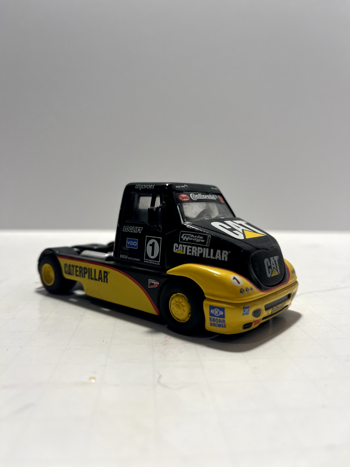 Caterpillar European Racing Truck; 1:50 Scale; Yellow and Black