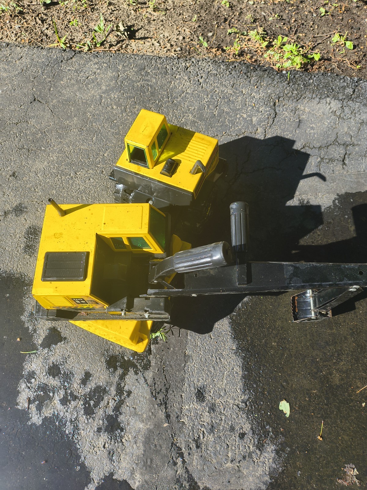 Tonka Mighty Diesel Excavator Backhoe Steel Truck Load 1210