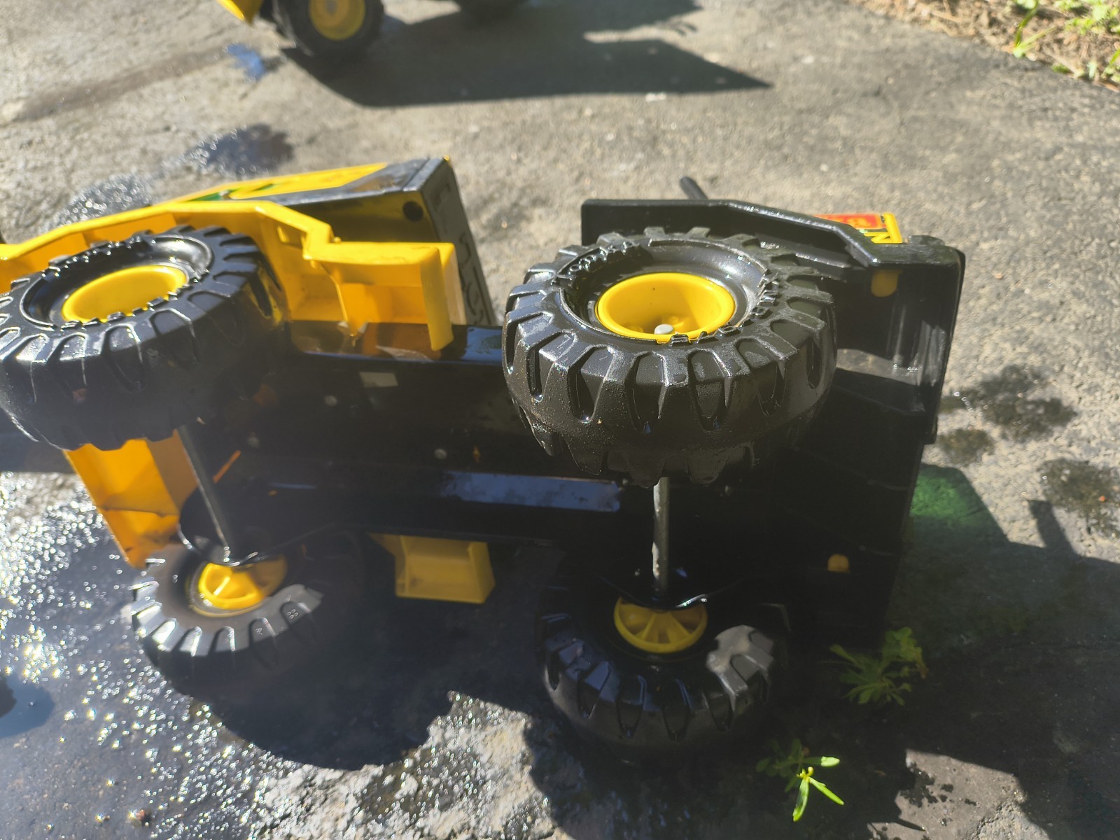 Tonka Mighty Diesel Excavator Backhoe Steel Truck Load 1210