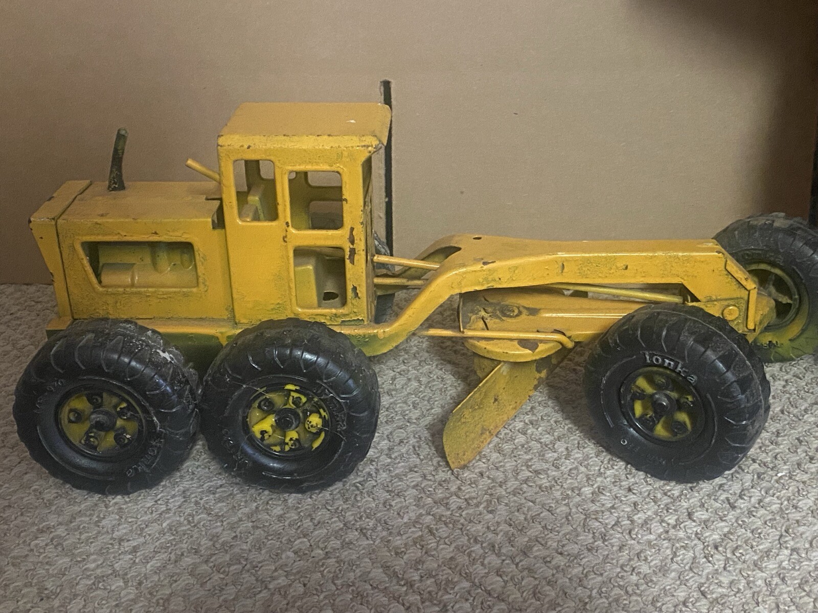 Tonka 1960s/70s Metal Steel Road Grader Yellow Vintage Construction Vehicle Toy