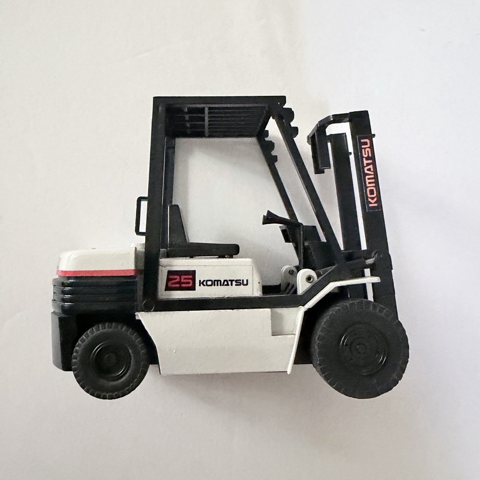 1/20 Scale Komatsu FD25-11 Diecast & Plastic Toy Model NO FORKS