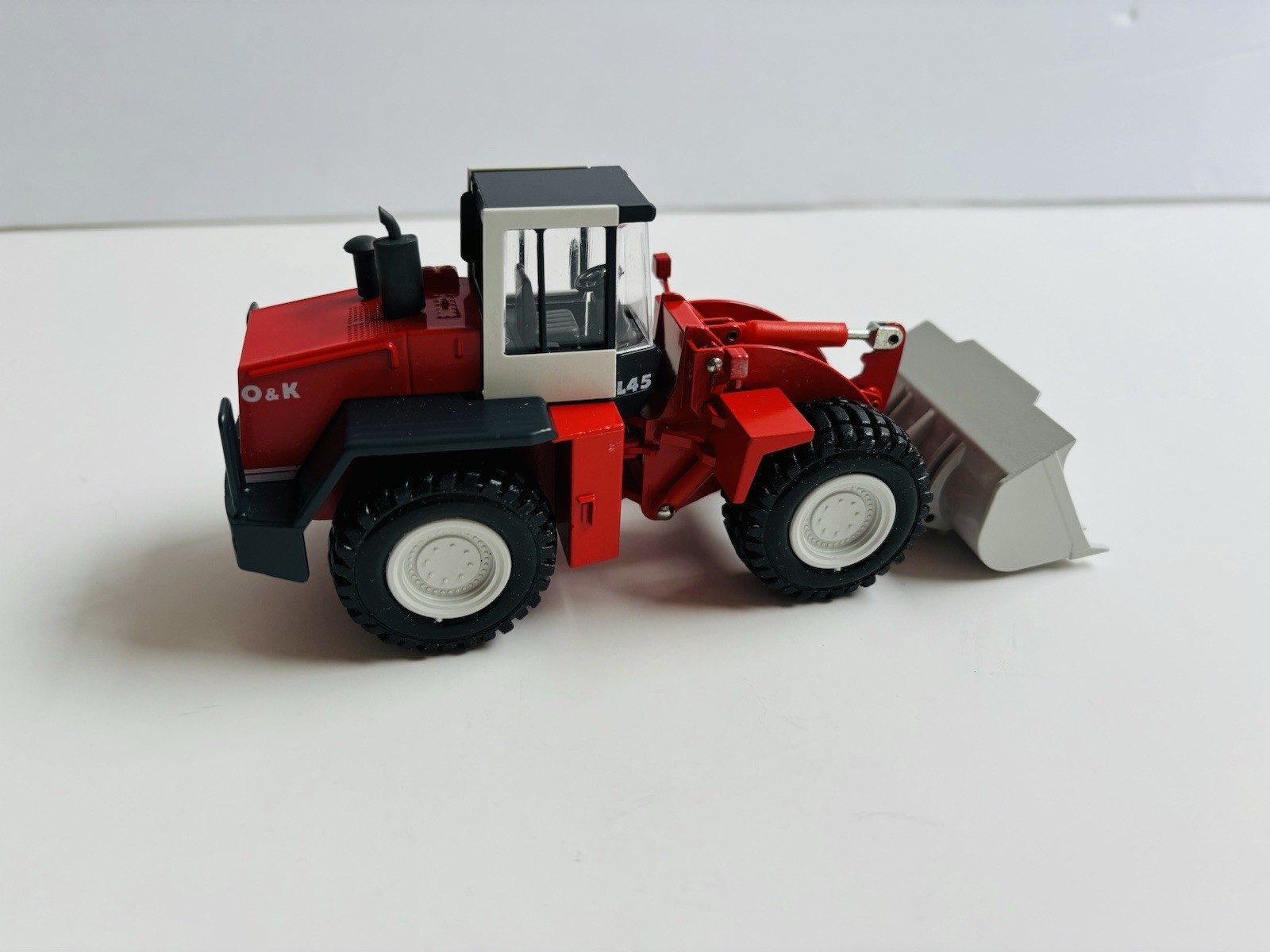 Vintage O&K L45 Wheel Loader – Conrad 1:50 Scale Diecast Model #2429 New in Box