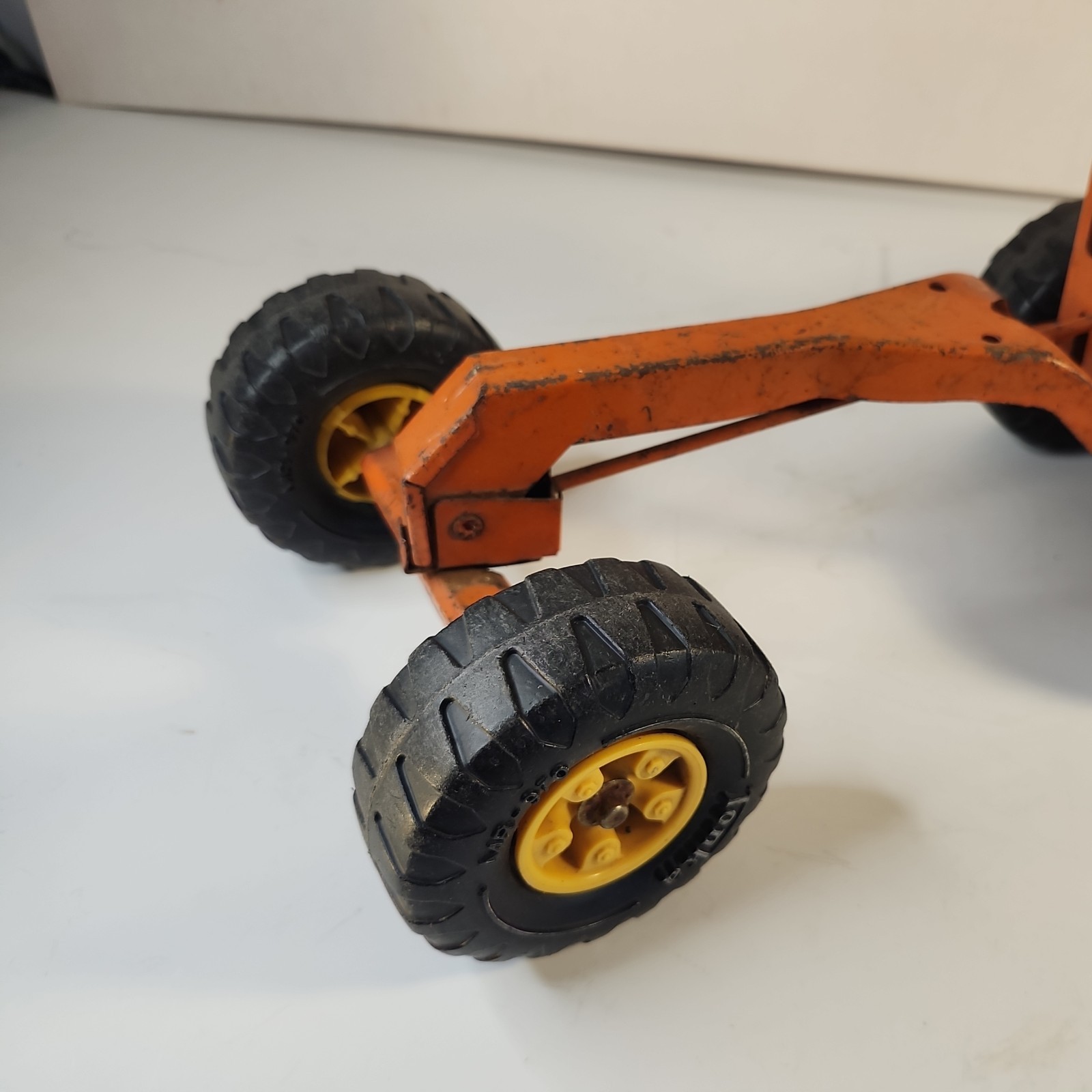 Vintage 1970’s Tonka MR-970 On Wheels ORANGE Pressed Steel Toy Road Grader