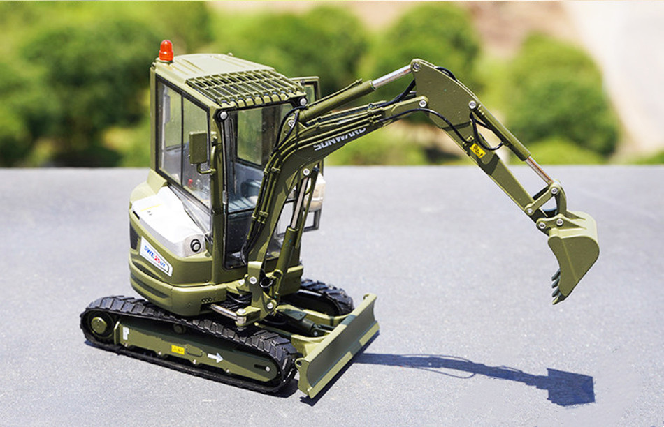 1:20 SUNWARD SWE25UF Mini-Sized Hydraulic Excavator Machine Diecast Model Green