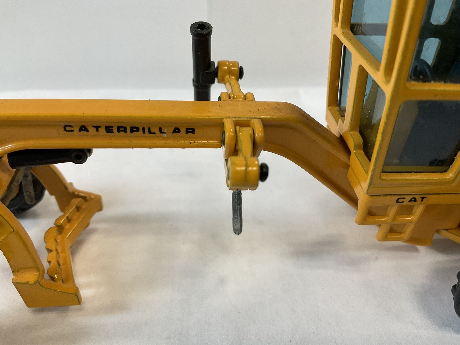 JOAL CAT Catepillar 23g Grader #217, Spain, Broken