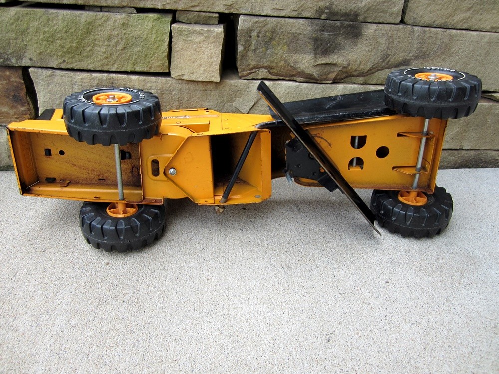 Vintage Tonka Mighty Road Grader with Double Blade Orange 54726