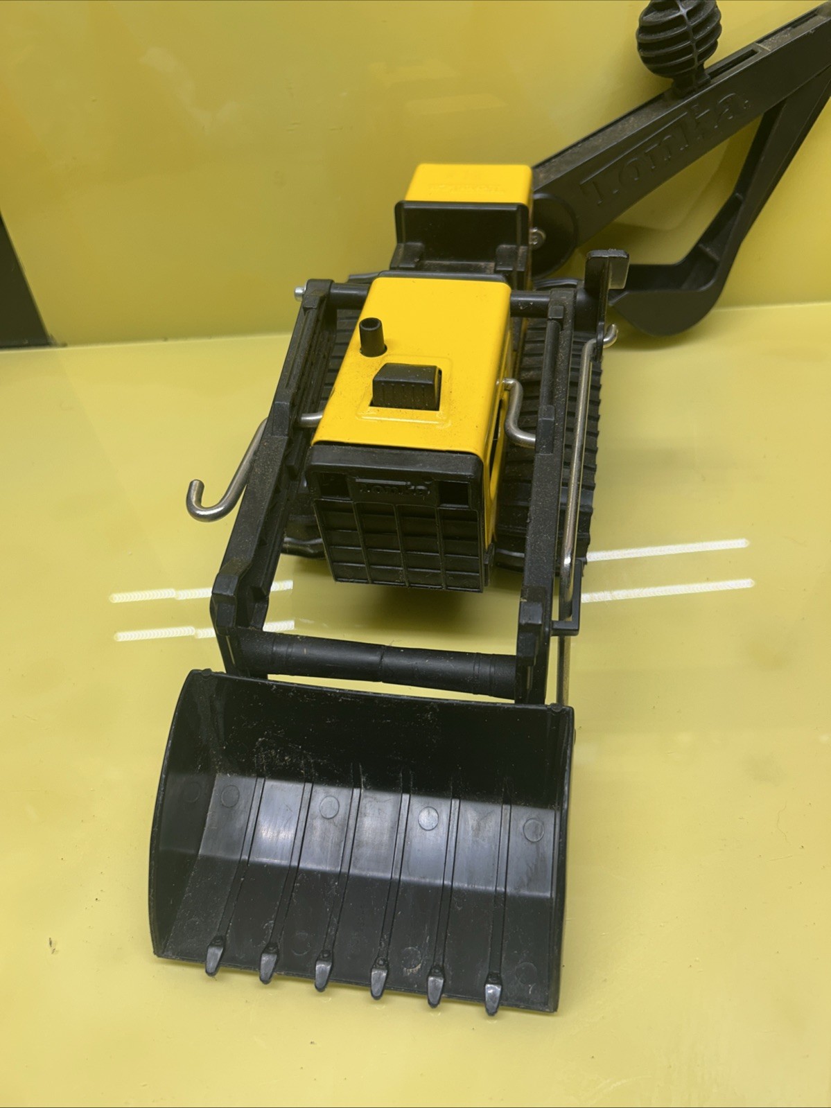 Tonka Hasbro Truck Back Hoe / Front End Loader Plastic and Metal 2012