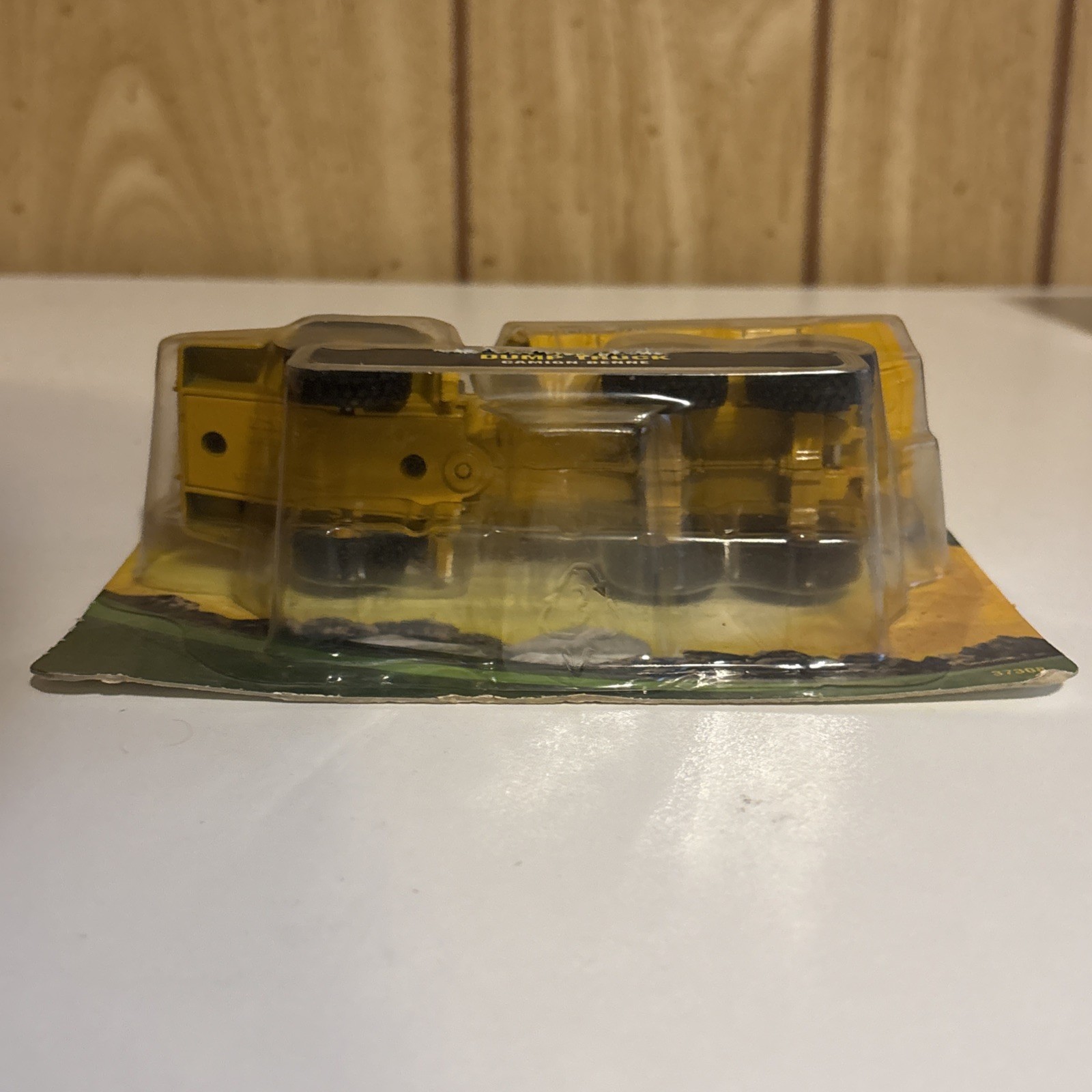 ERTL John Deere Diecast Construction Equipment – Dumptruck – NIP – #37308 – 1:64