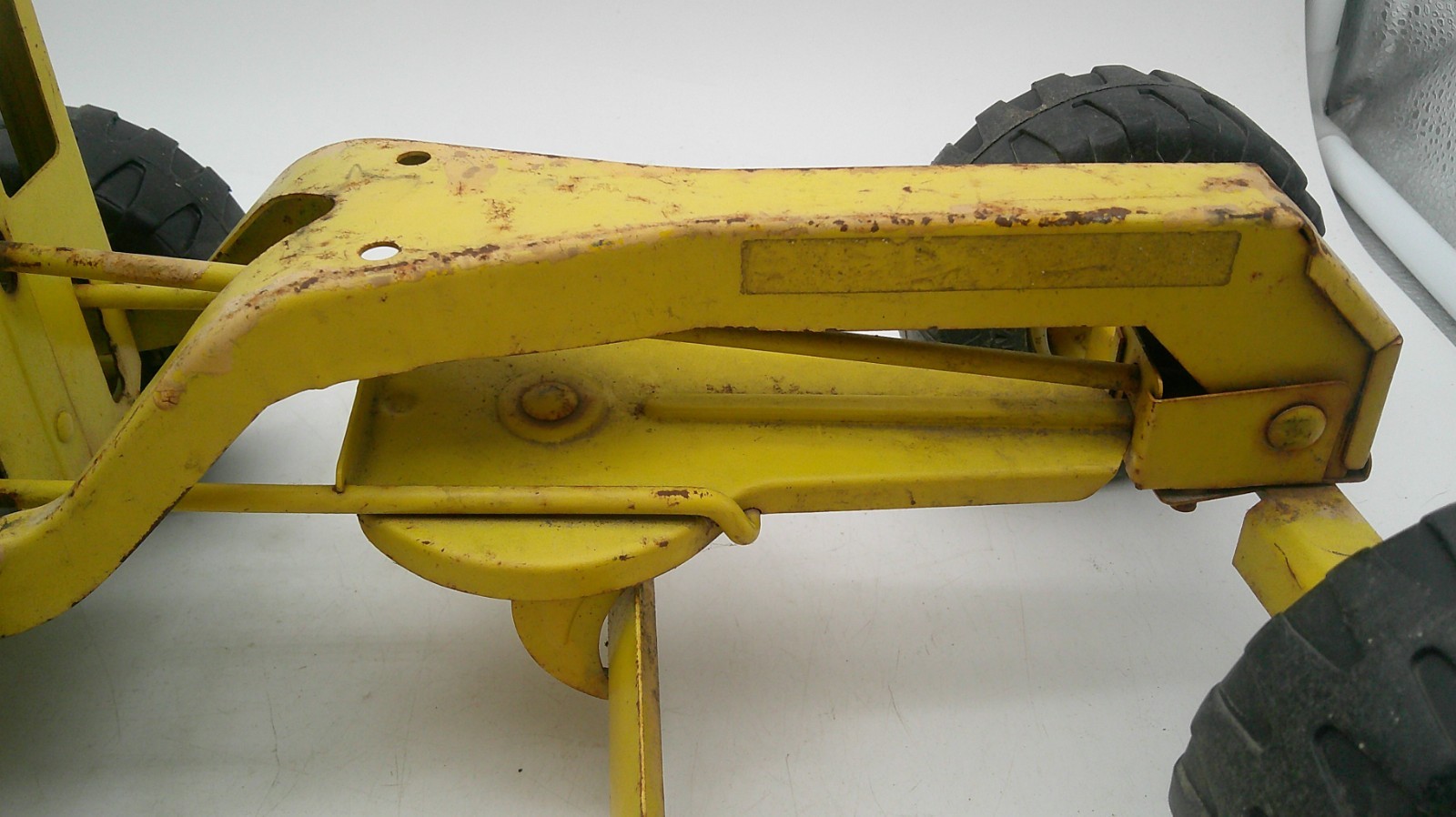 Vintage Tonka Pressed Steel Road Grader MR-970 17.5″ Fair Condition