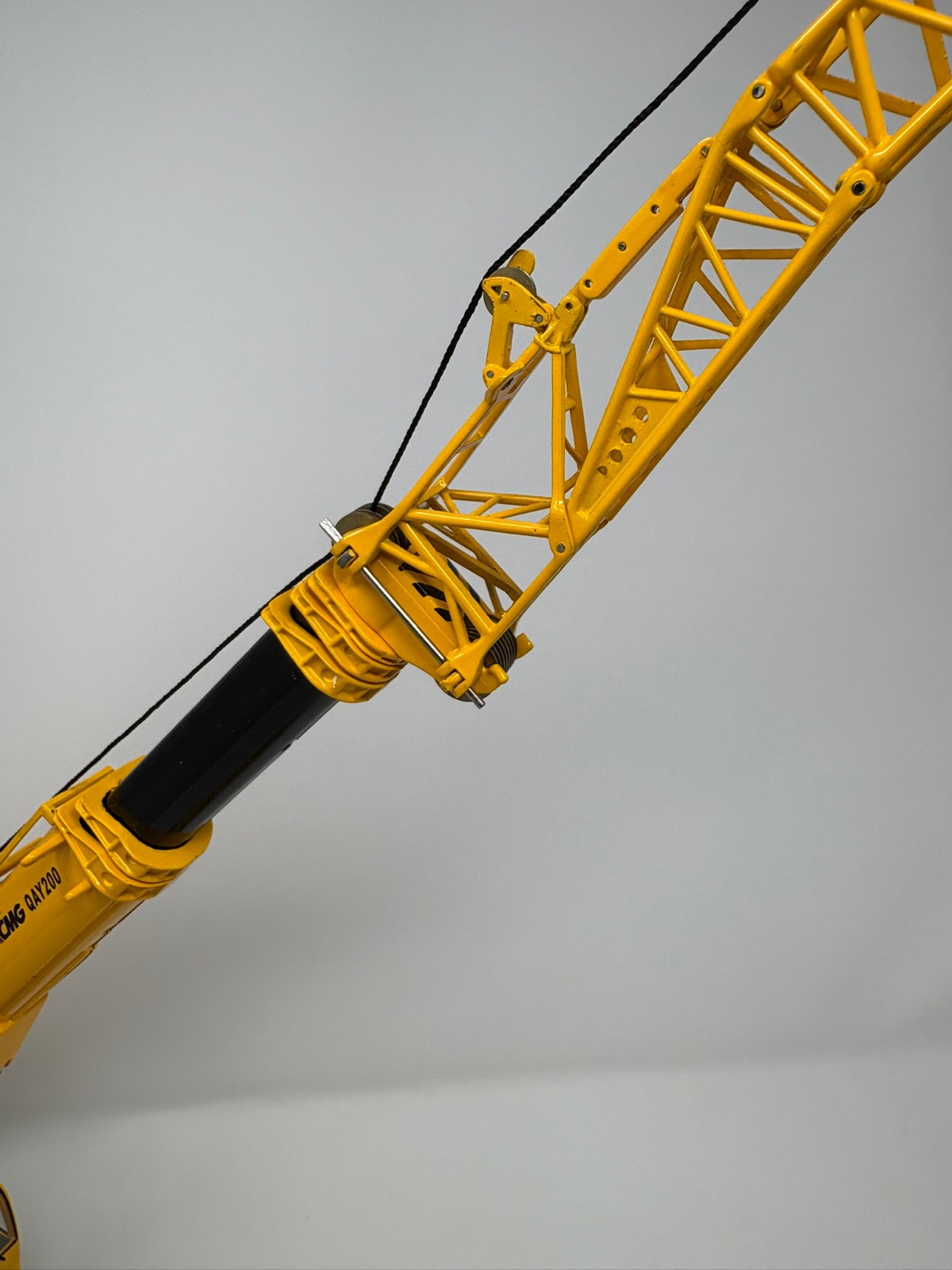 XCMG QAY200 Mobile Crane – China 1:50 Scale Diecast Model New
