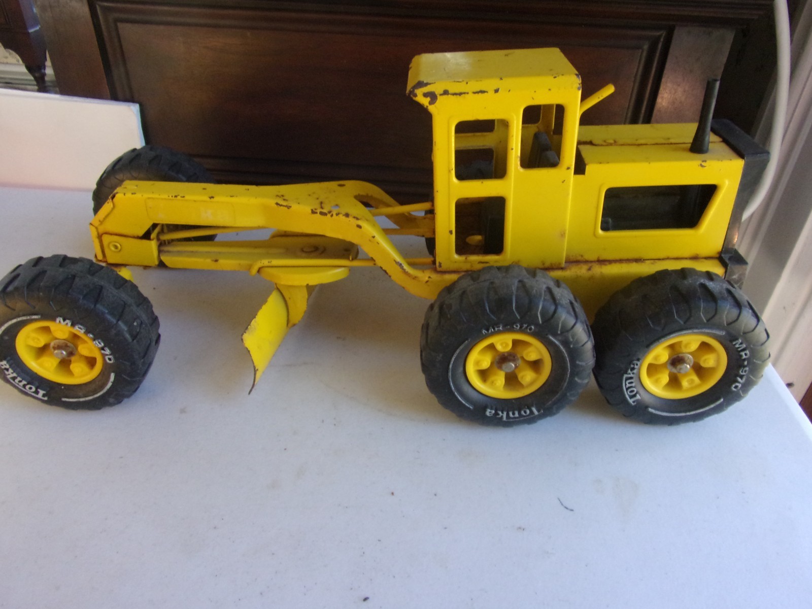 Vintage Yellow Tonka Pressed Steel Road Grader Constructin Toy, 18″, MR-970