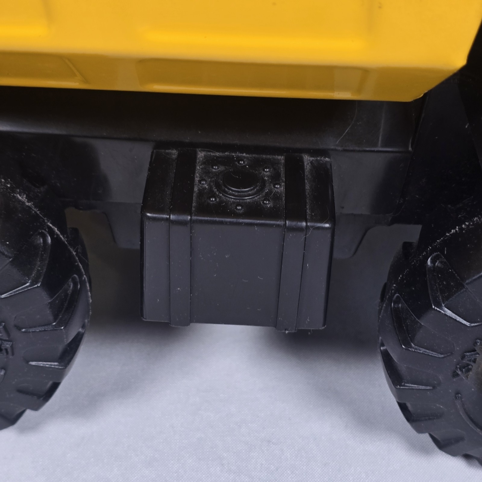 Tonka Hasbro 354 Mighty Dump Truck Yellow Steel XMB-875 Vehicle 17 Inch
