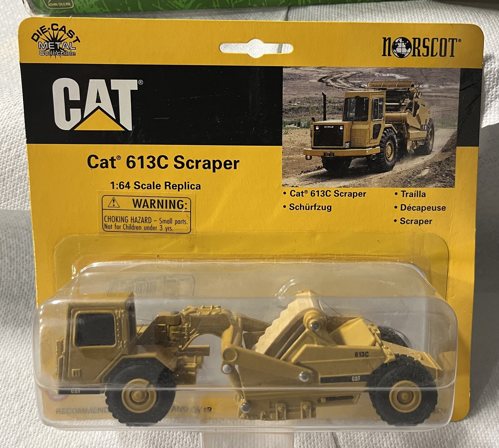 Norscot Caterpillar CAT 613C Scraper 1/64