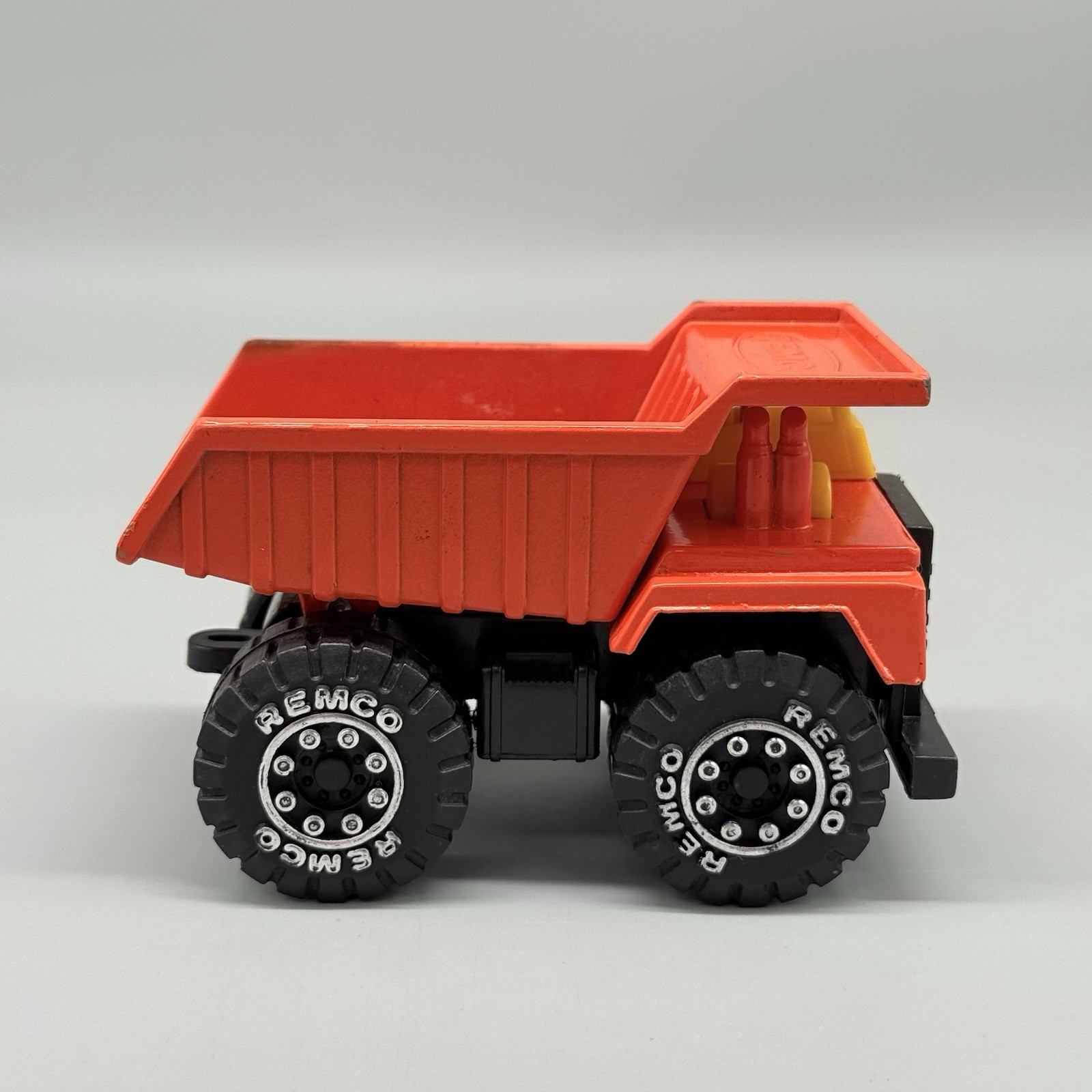 Vintage 1987 Remco Classic Orange Dump Truck Chunky Plastic Diecast 4”