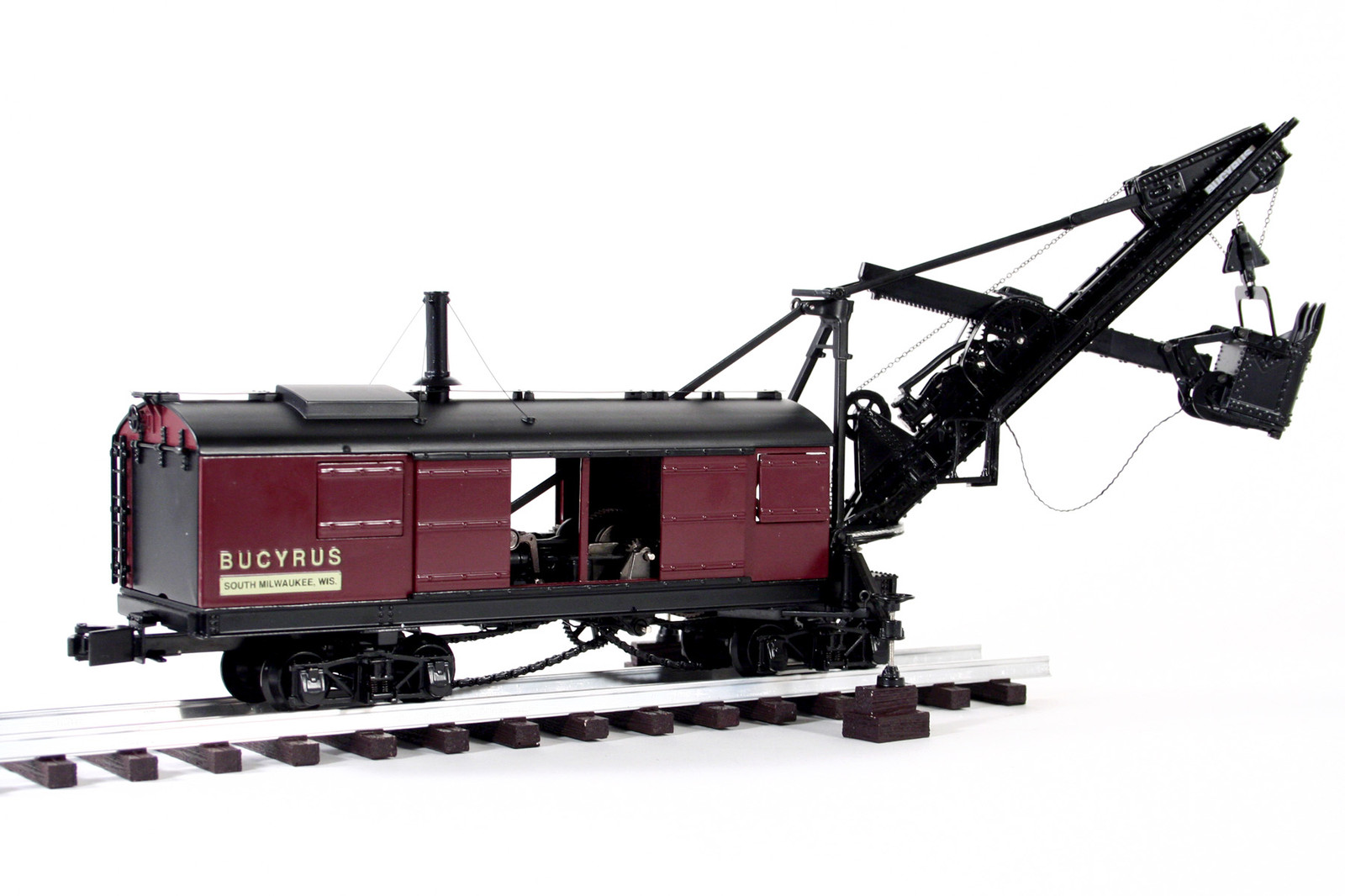 Bucyrus Steam Shovel on Rail – 1/48 – TWH #021-08001 – Brand New