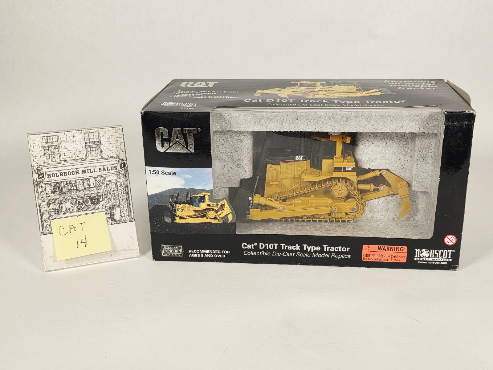 Norscot 55158 • Caterpillar • CAT D10T Track-Type Tractor • Bulldozer • 1:50
