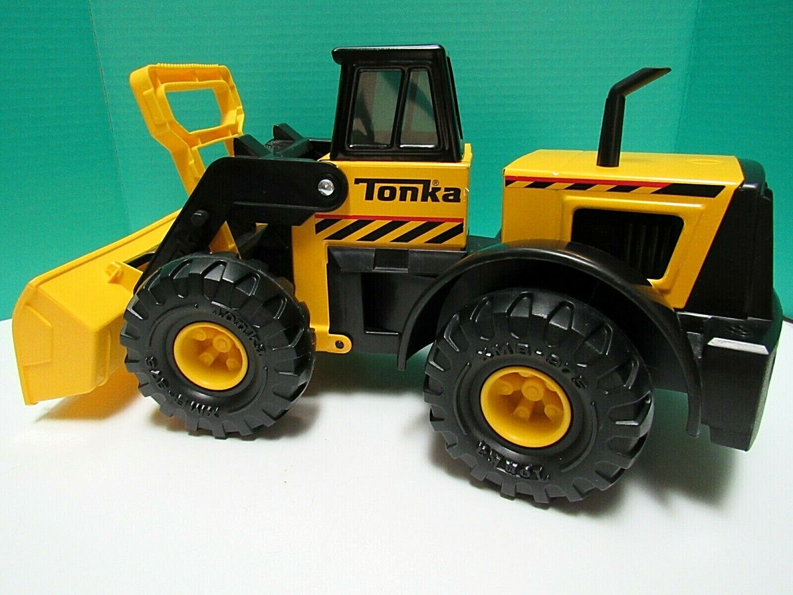 2012 HASBRO TONKA DIECAST FRONT END LOADER M-7457-1 TRACTOR 838 ~ SUPER CLEAN