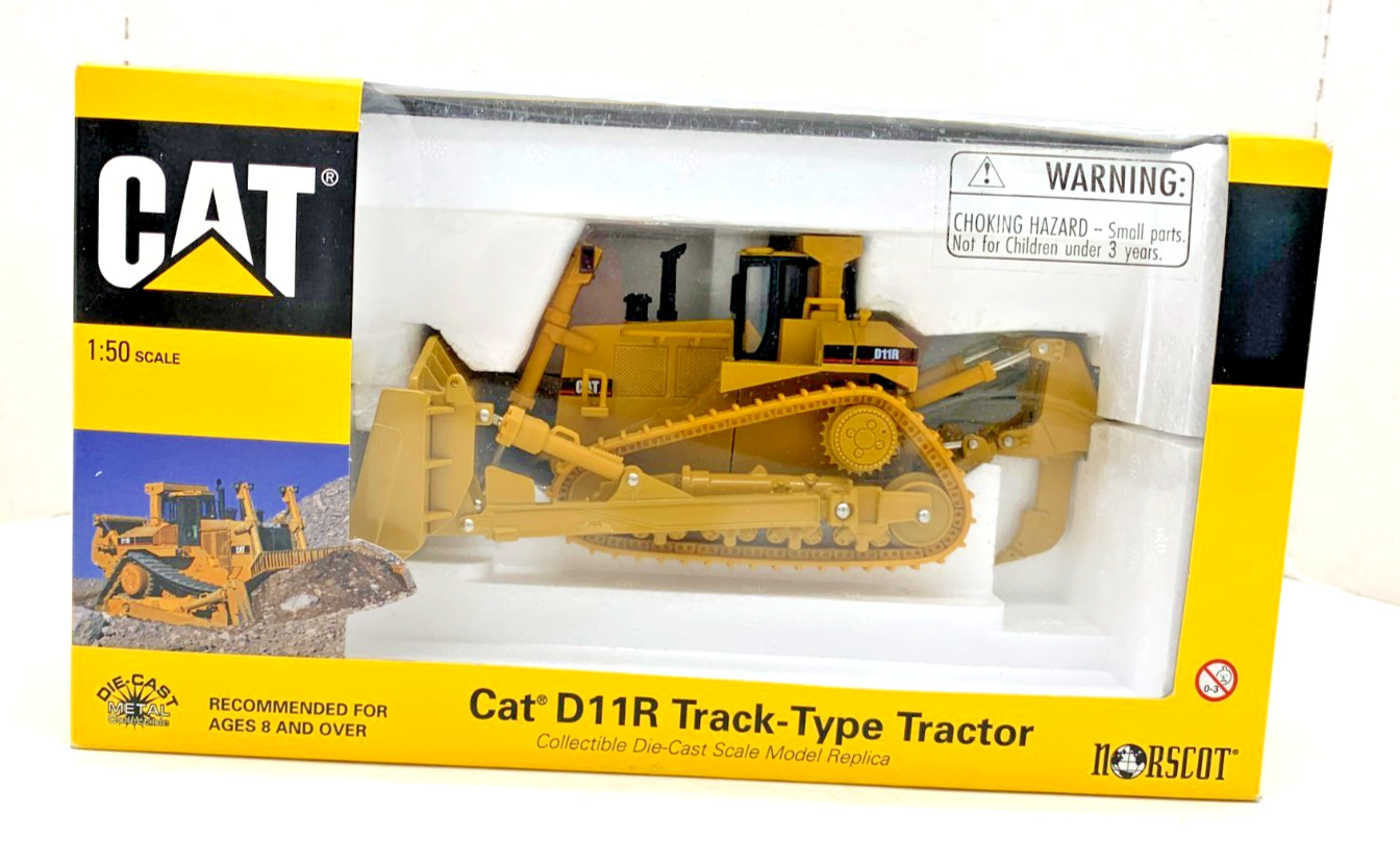 1999 Norscot Cat D11R Track-Type Tractor Die-Cast 1/50 Scale