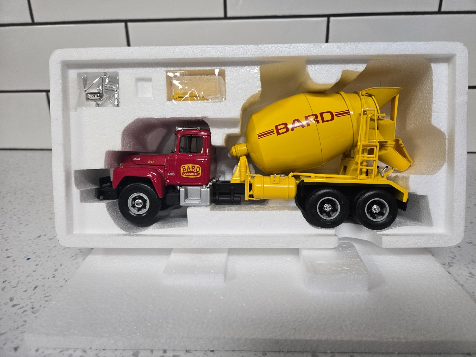 1st First Gear Mack R-Model Bard Cement Mixer 19-2267 1:34 Precision Diecast