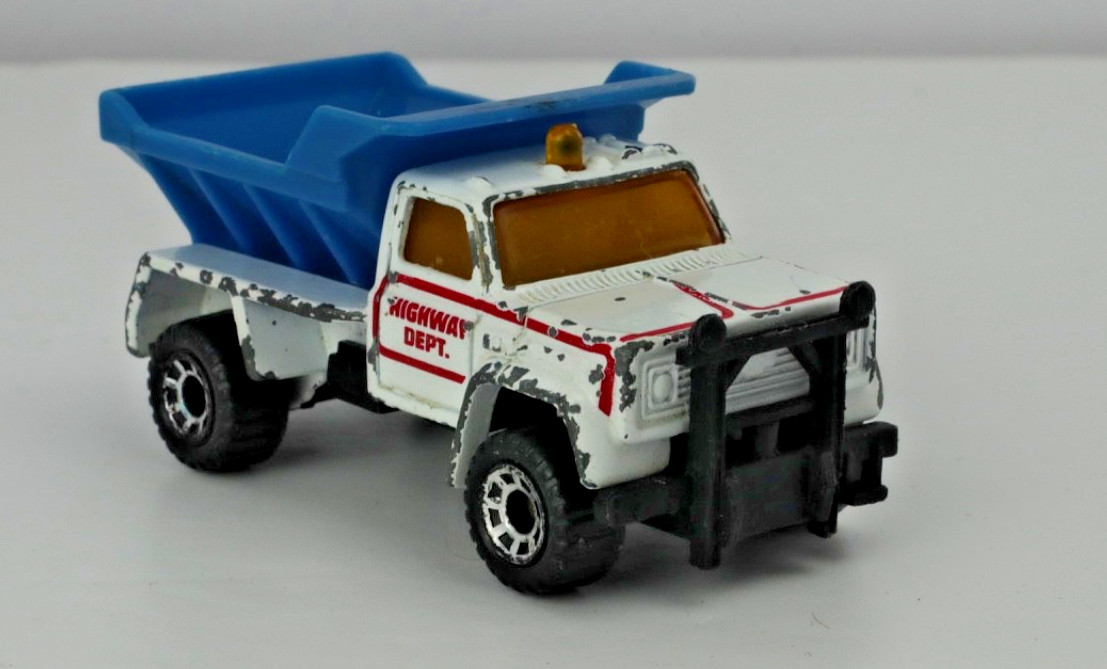 MATCHBOX ~ Vintage 1990 HIGHWAY MAINTENANCE TRUCK ~ Diecast 1:83