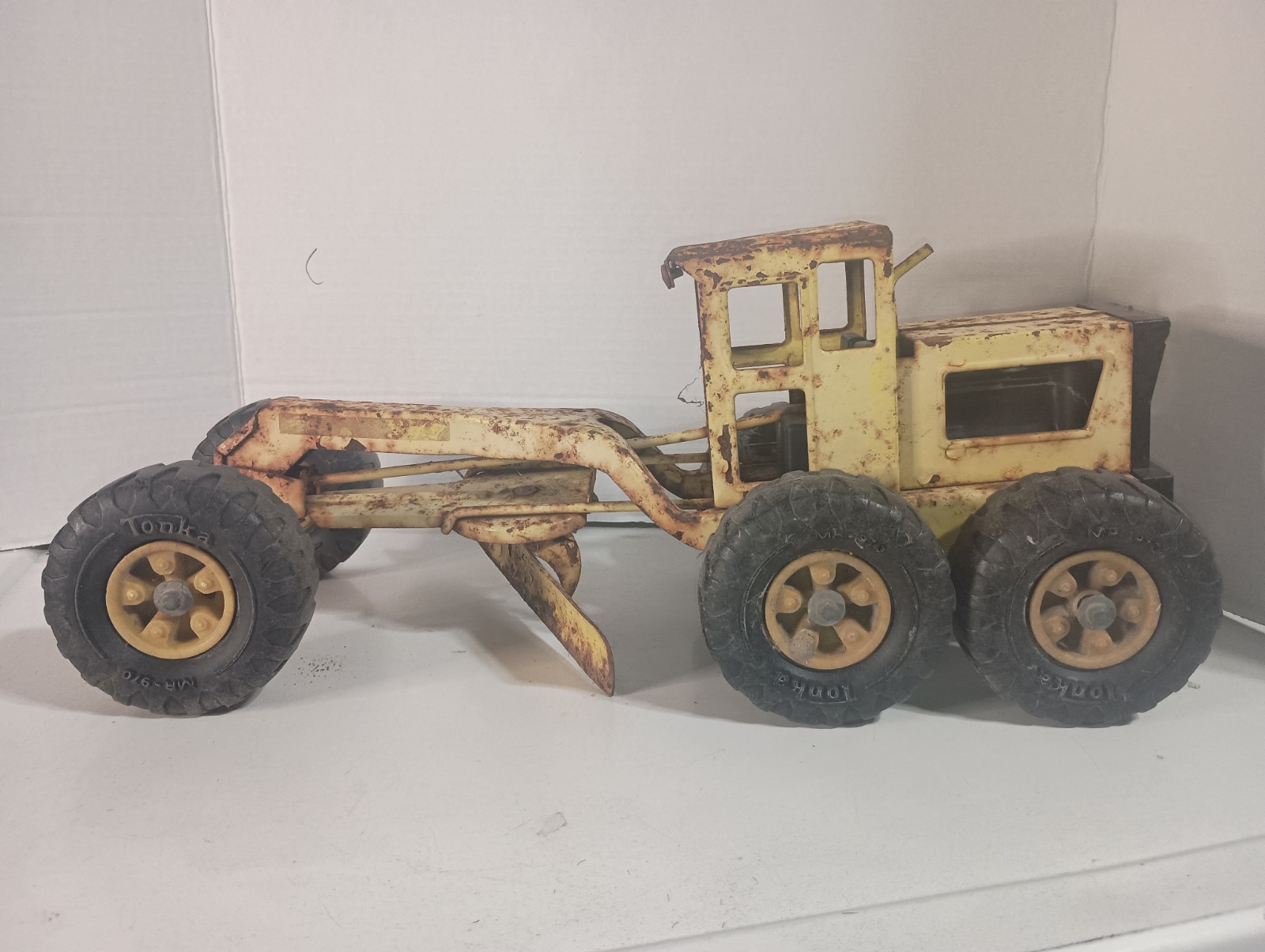 Vintage Tonka Road Grader Scraper MR-970 Yellow Pressed Steel Toy*SEE ALL PICS*