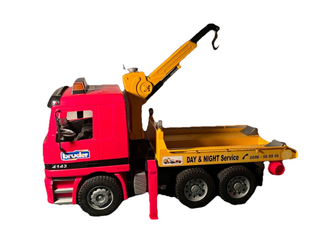 2001 Bruder Day & Night Service Wrecker Tow Truck 19″ Yellow & Red