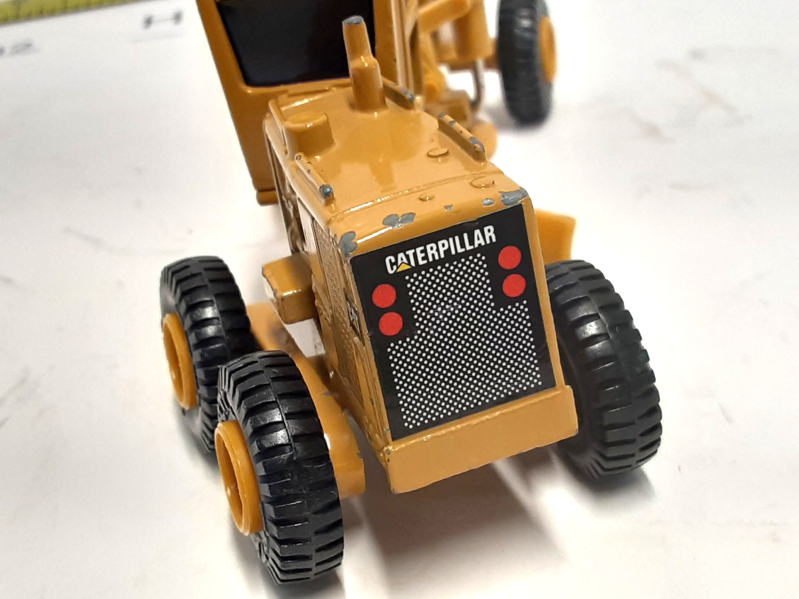 CAT Articulated Motorgrader Model 12G Scale 1:64 Die-cast ERTL, No Box…