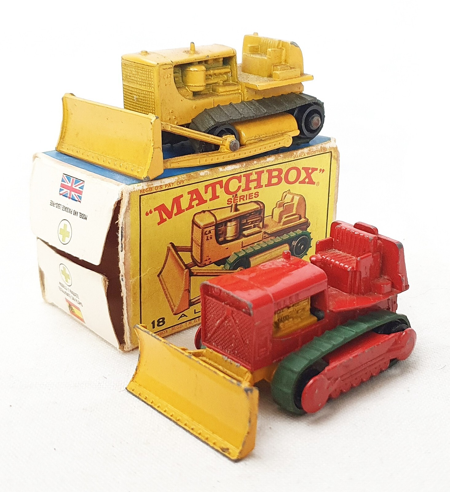 Matchbox Lesney 1:64 CATERPILLAR D8 BULLDOZER & CASE TRACK TRACTOR #18 NMIB`64