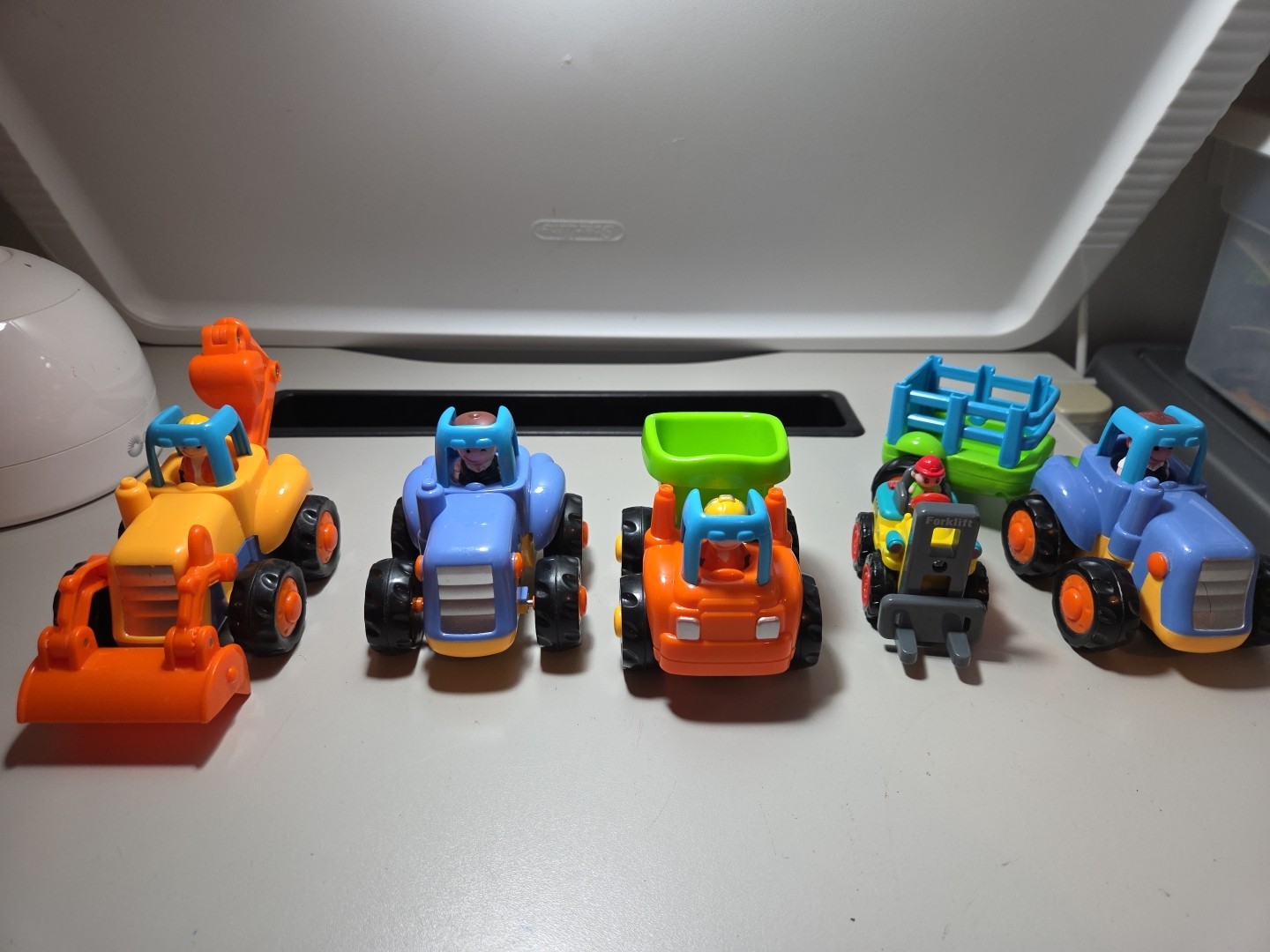 5 Huile Toy Vehicles Push & Go Friction Lot Tractor Forklift Dumptruck & Backhoe