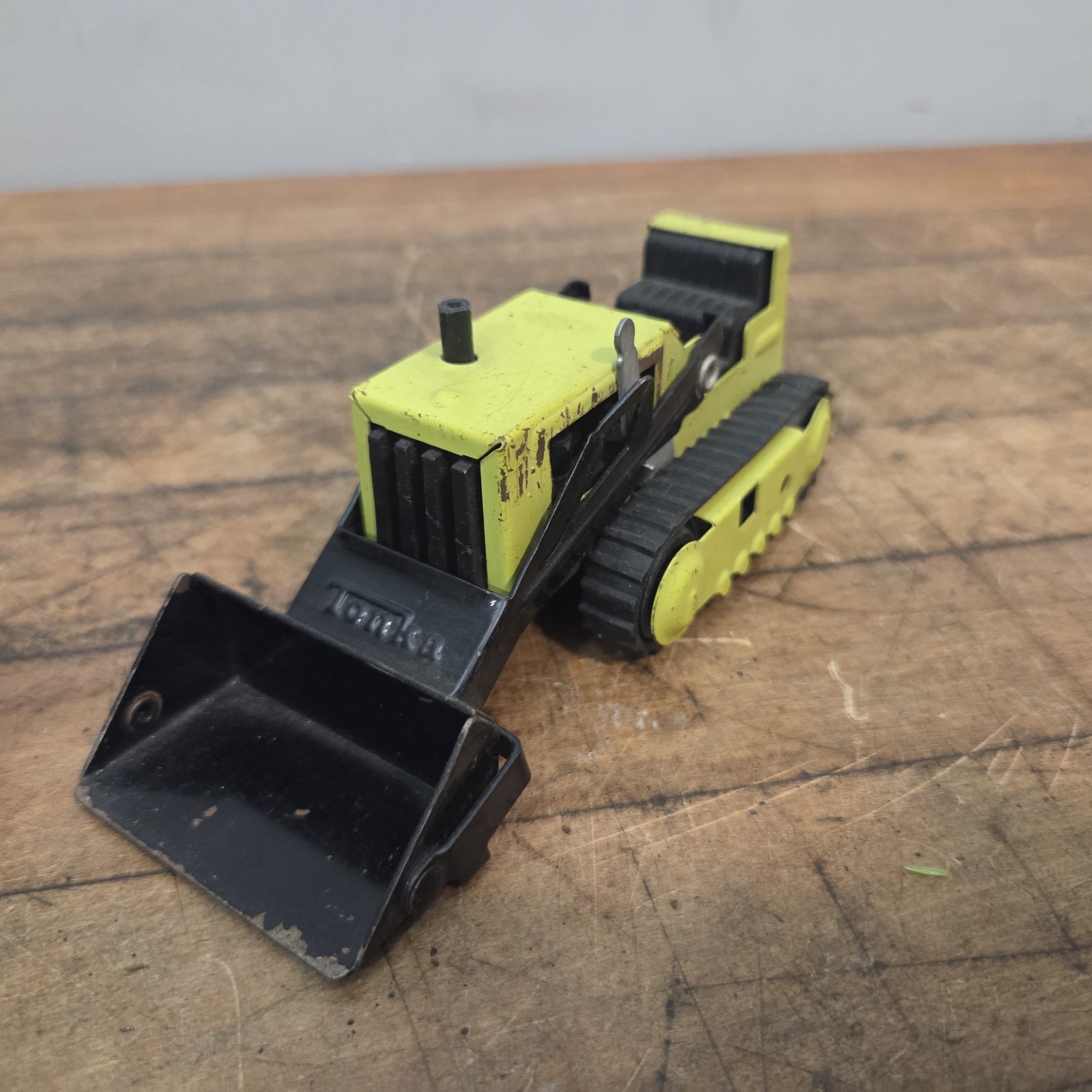 2 Vintage 1970s Tonka Green & Black Mini 1:43 Bulldozer Front End Loader 5.5”