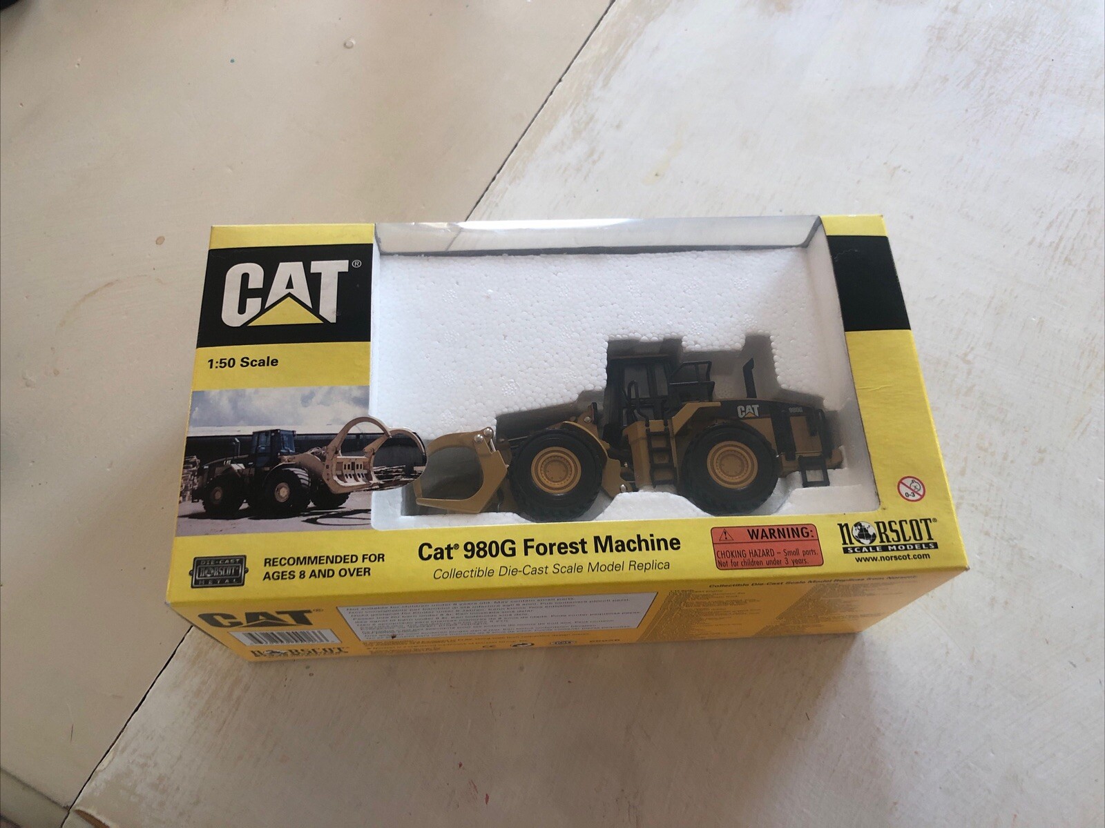 Cat 980G Forest Machine Model 55026 – 1:50 Scale Die-Cast