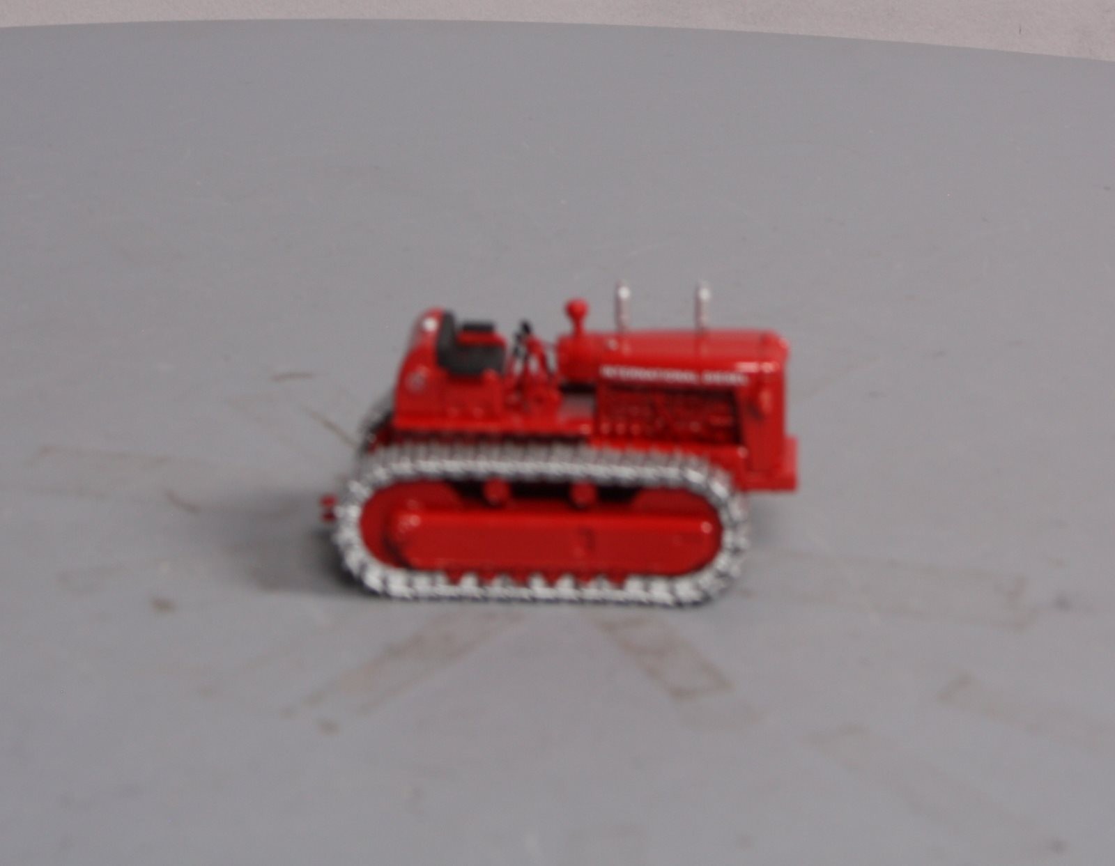 SpecCast ZJD-1576 1:50 International Harvester TD-24 Diesel Crawler