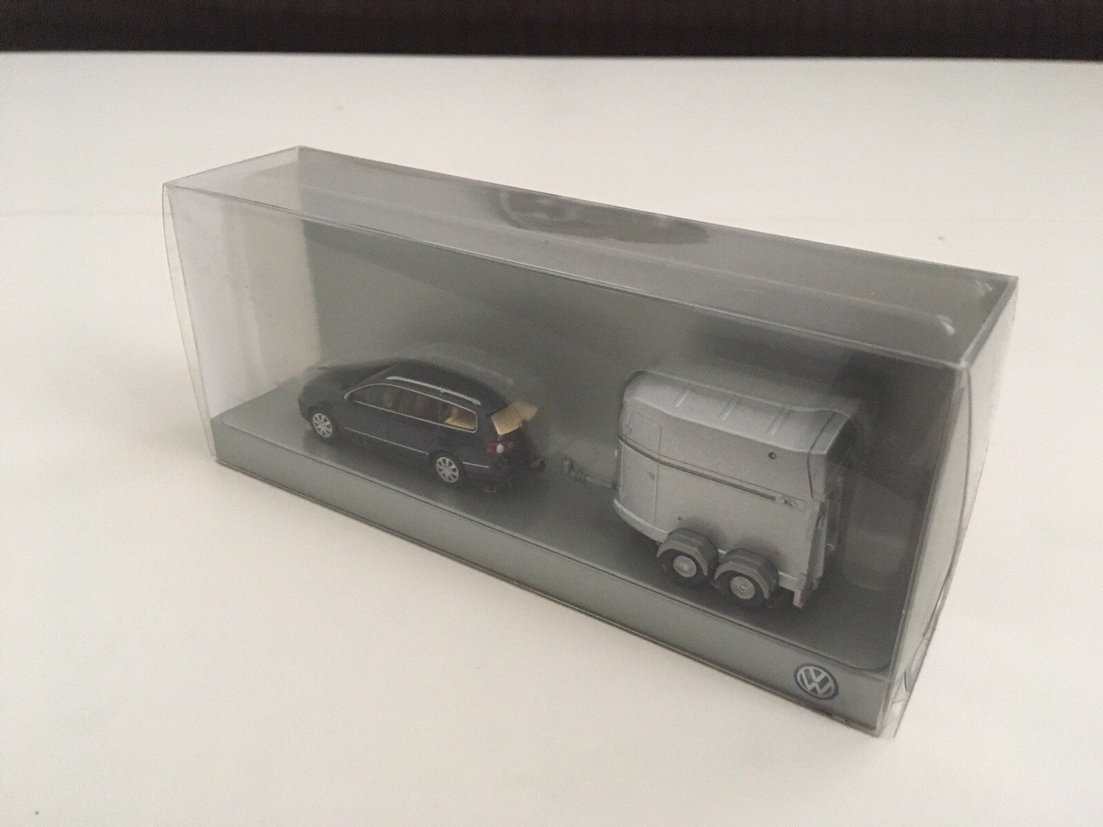 VW Passat Variant B6 + Horse Trailer – 1/87 scale – Wiking – 3C9099301AC5F