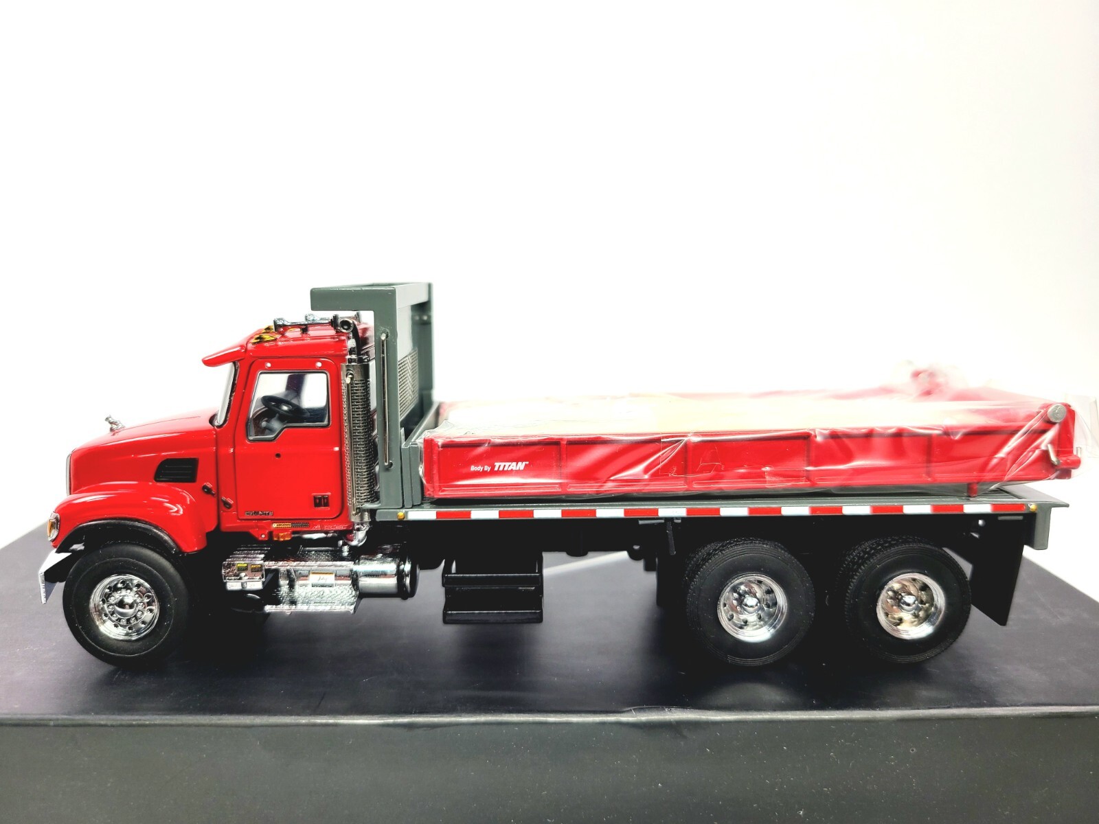 Mack Granite Flatbed Truck – Red – Sword 1:50 Scale Diecast Model #SW2102-R New