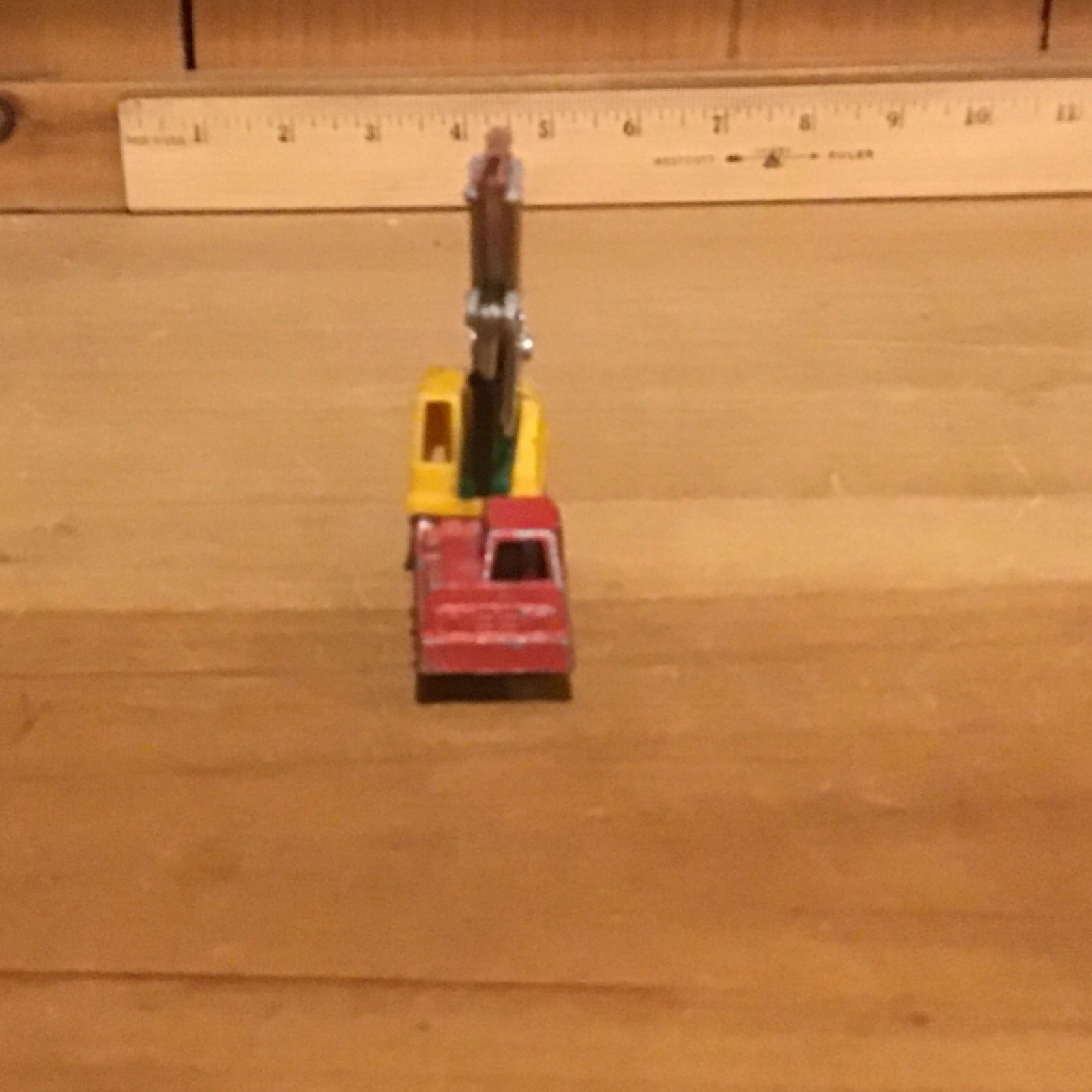 Matchbox Diecast Crane Truck Vehicle – Red Yellow Silver Black Green