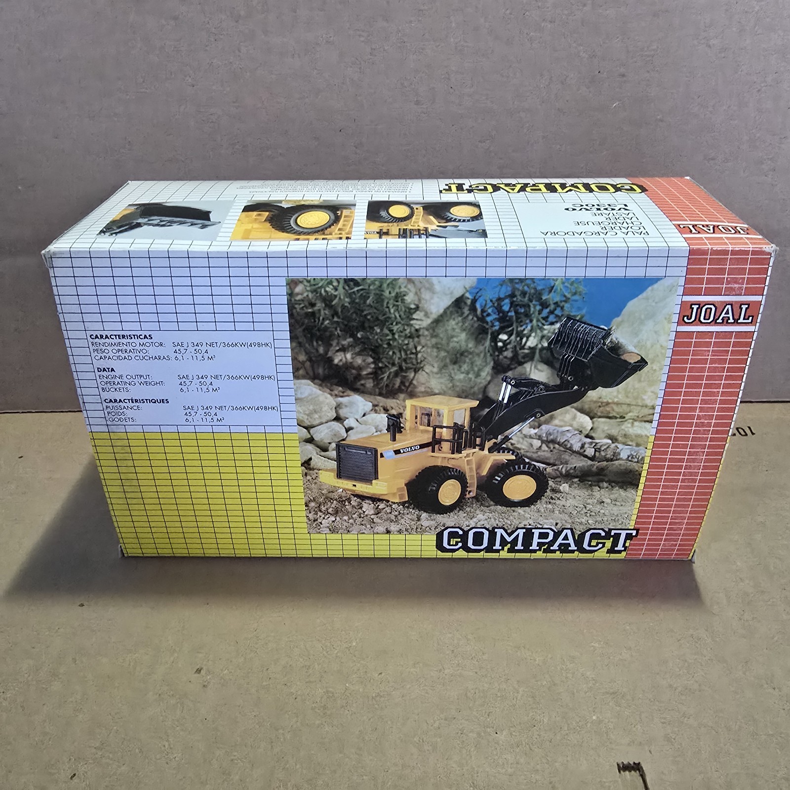 JOAL 197 VOLVO L-330C WHEEL LOADER 1:50 SCALE N.I.B.