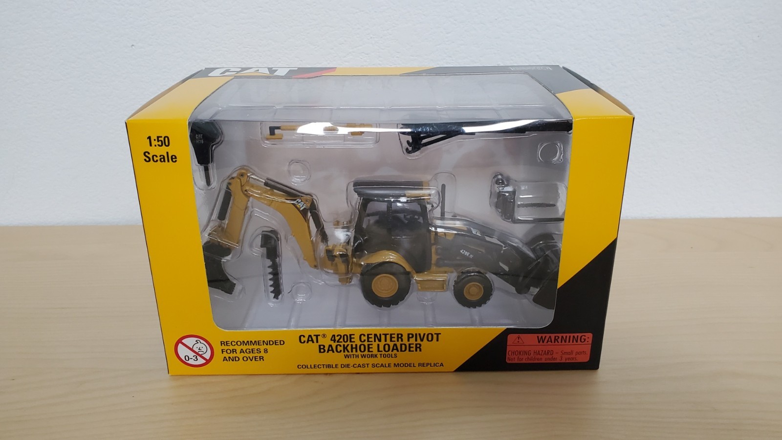 1/50 Caterpillar CAT 420E Center Pivot Backhoe w/ Attachments (Norscot #55143)