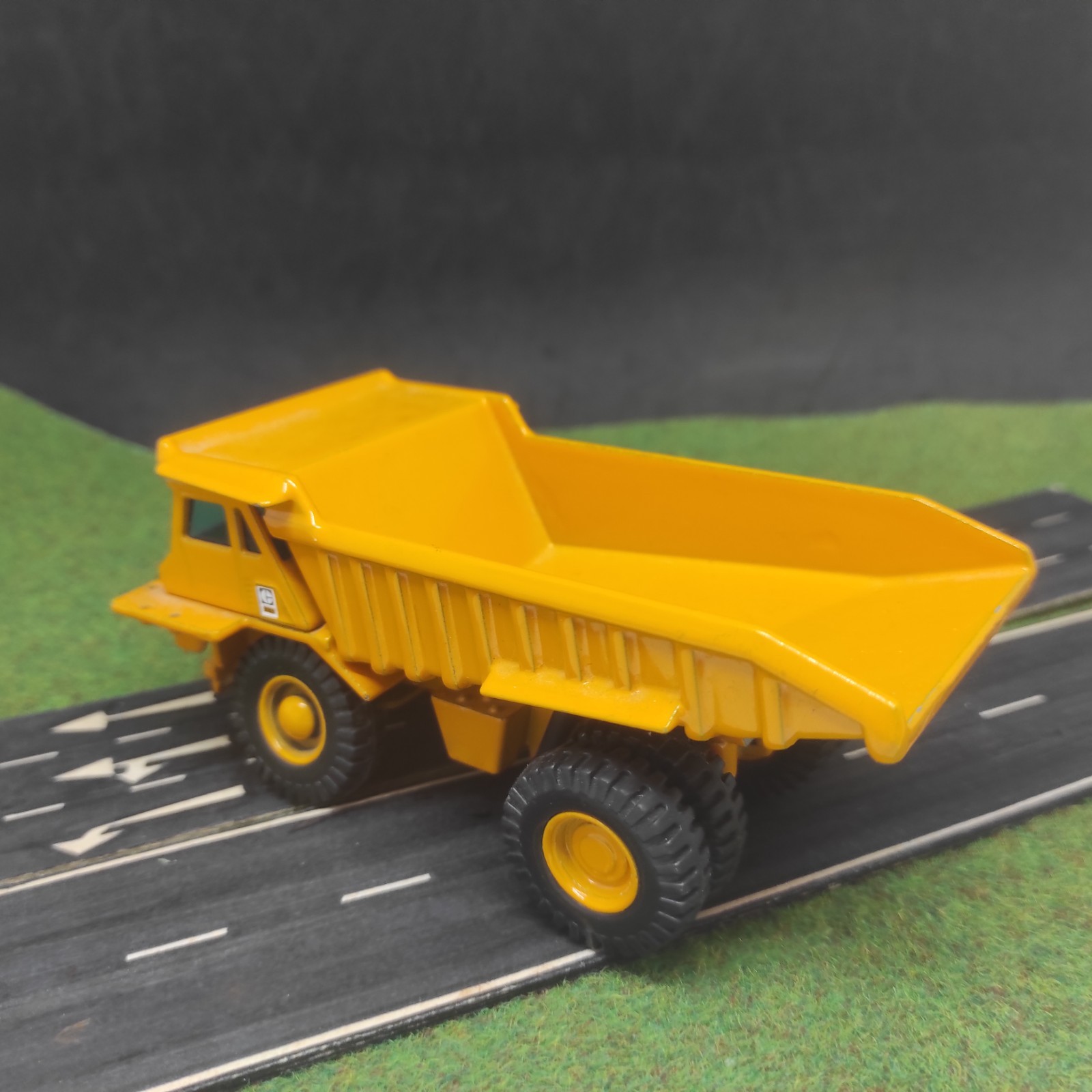JOAL Caterpillar Cat 773 B 1/70 Dump Truck Construction Equipment No. 223