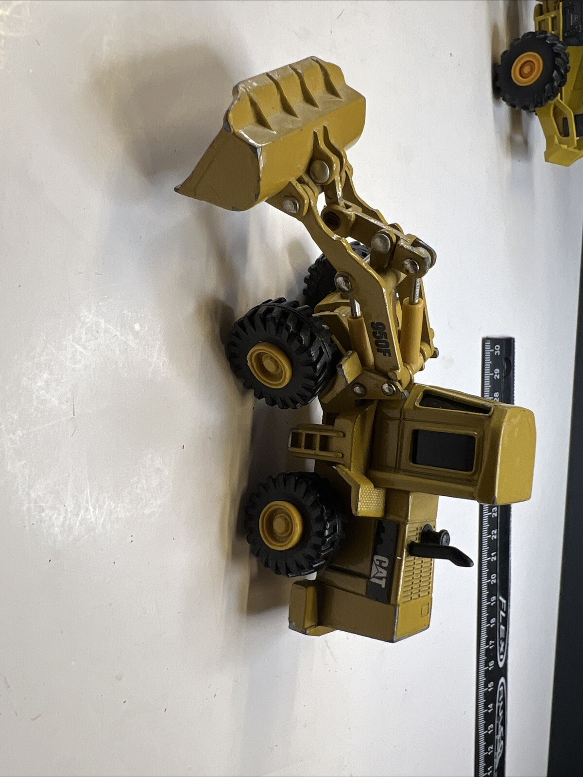 NORSCOT CAT 950F Wheel Loader Construction Diecast Model Loose 1:64