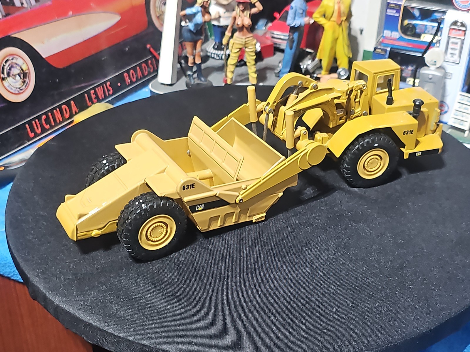 Vintage ERTL 1/50 Caterpillar Wheel Tractor SCRAPER Diecast Metal CAT 631E