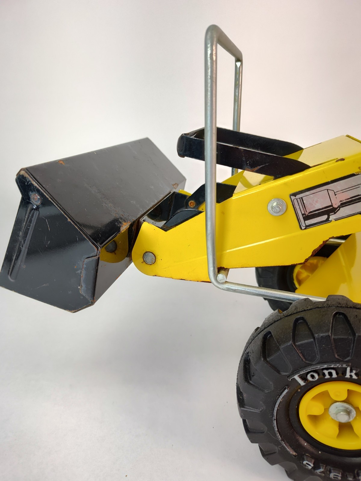Tonka Turbo-Diesel XMB-975 Front End Loader Pressed Steel