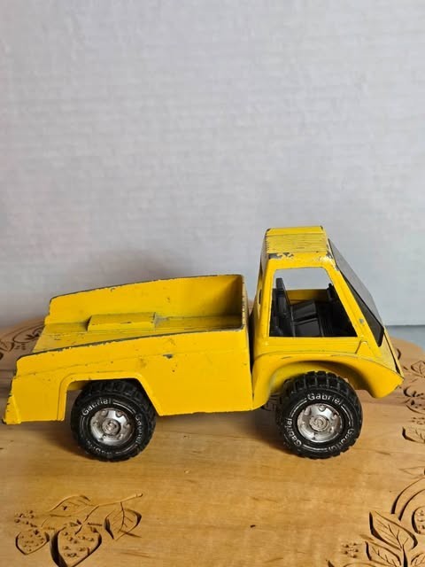 Vintage 1975 Gabriel Metal Toy Pick-up Truck is a classic piece of American-made