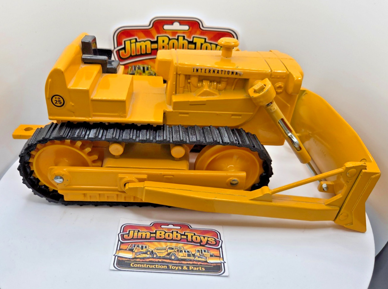 Replica Track Set (2) for Ertl 1/16 Scale IH “Side Light” TD-25 Crawler