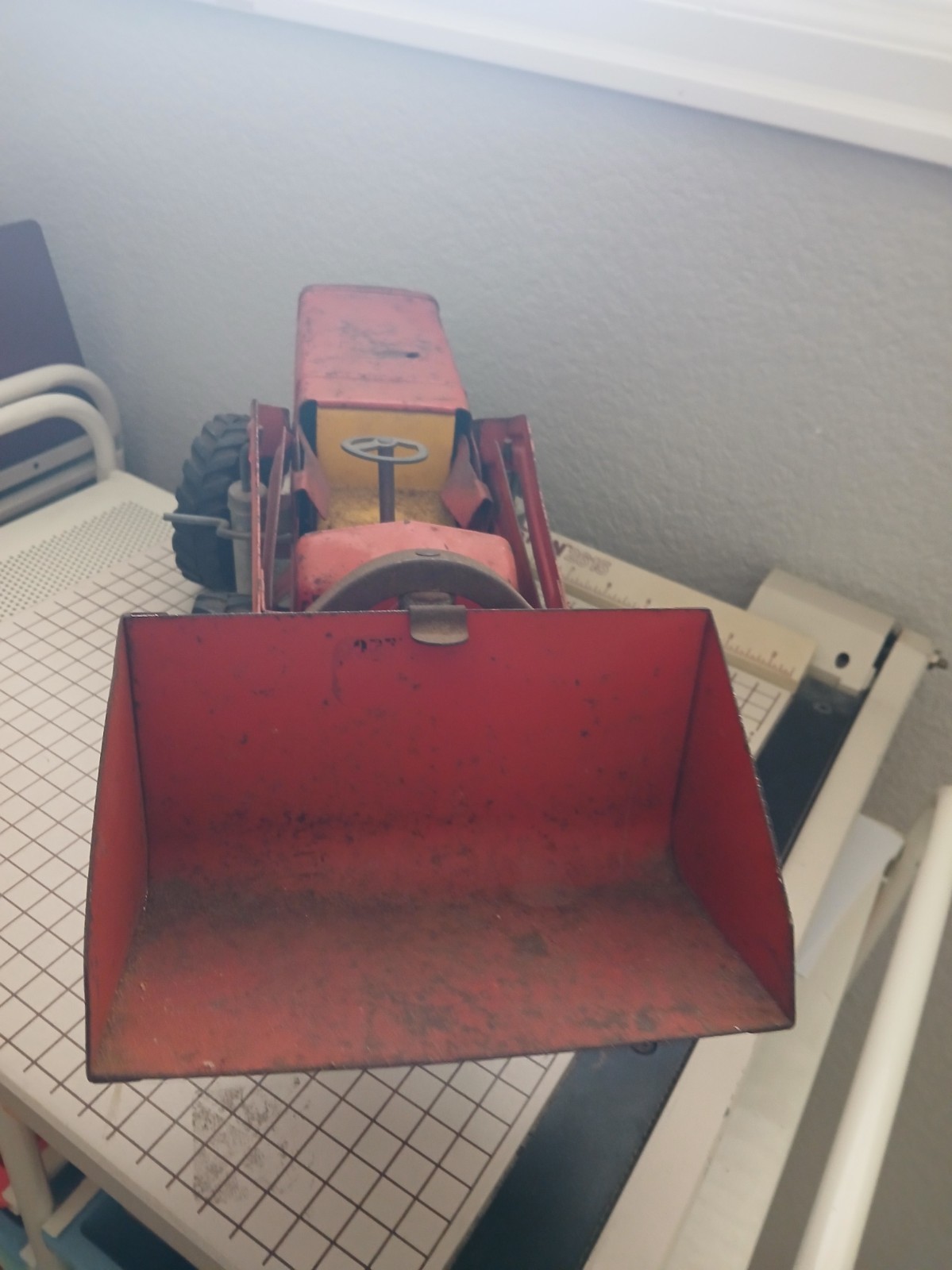 Vintage Metal Nylint Hough Payloader Toy Tractor Pressed Steel Construction VTG
