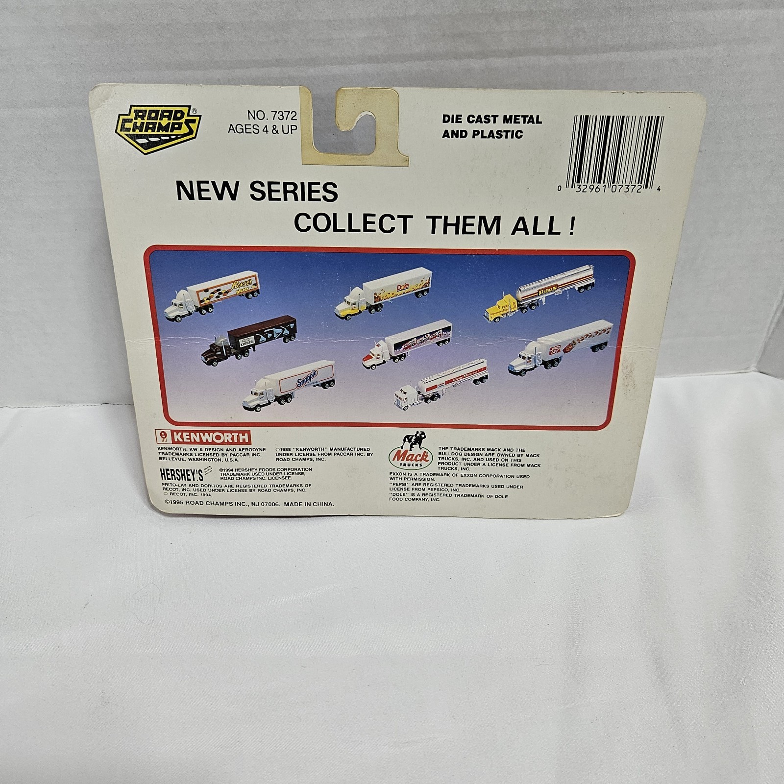 Vintage 1995 Road Champs HO Scale Die-Cast Kenworth Hershey’s Kisses Semi Truck