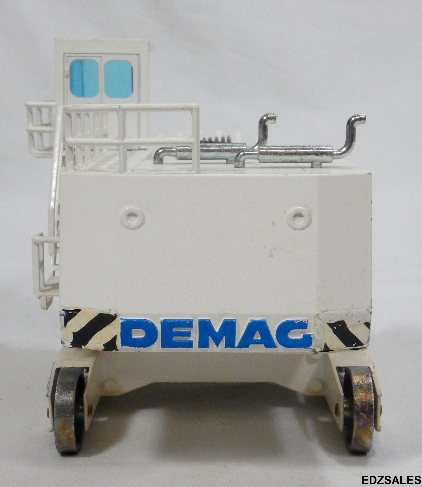 NZG Modelle 241 1:50 Demag H1851 Mining Excavating Shovel – Made West Germany
