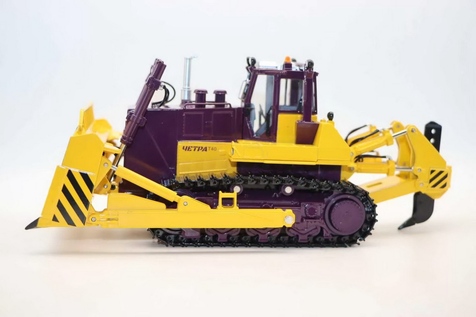 1/43 Scale RUSSIAN CHETRA T40 T-40 BULLDOZER Diecast Model Collection