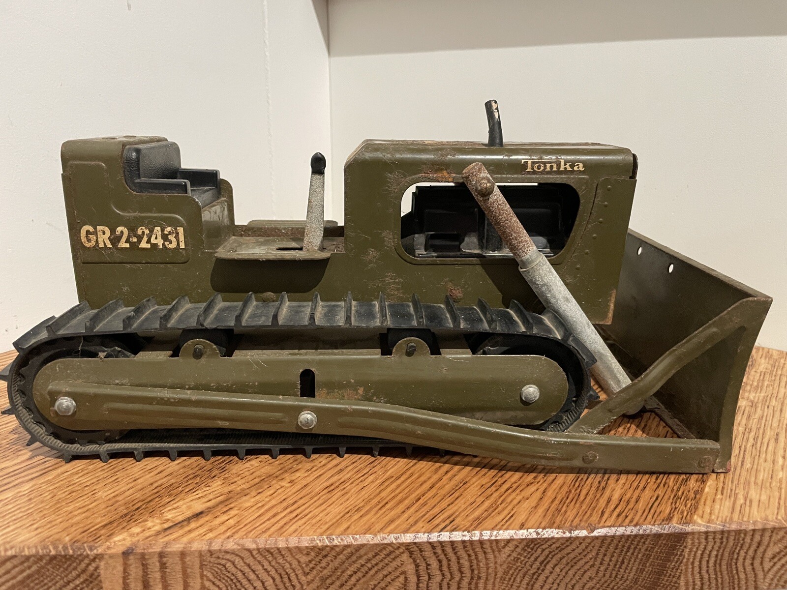 Vintage Tonka GR 2-2431 Army Green Bulldozer & Toys Caterpillar Grader Truck
